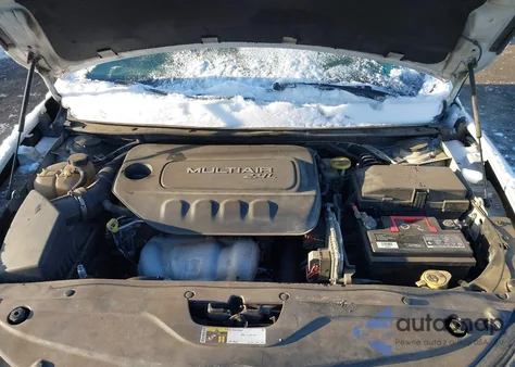 2015 Chrysler 200 Limited из США, поврежденный, VIN 1C3CCCAB7FN684633